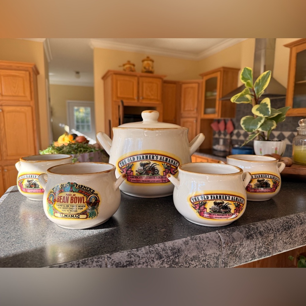 Vintage Farmer’s Almanac Bean Pot and Bowls from 1992
